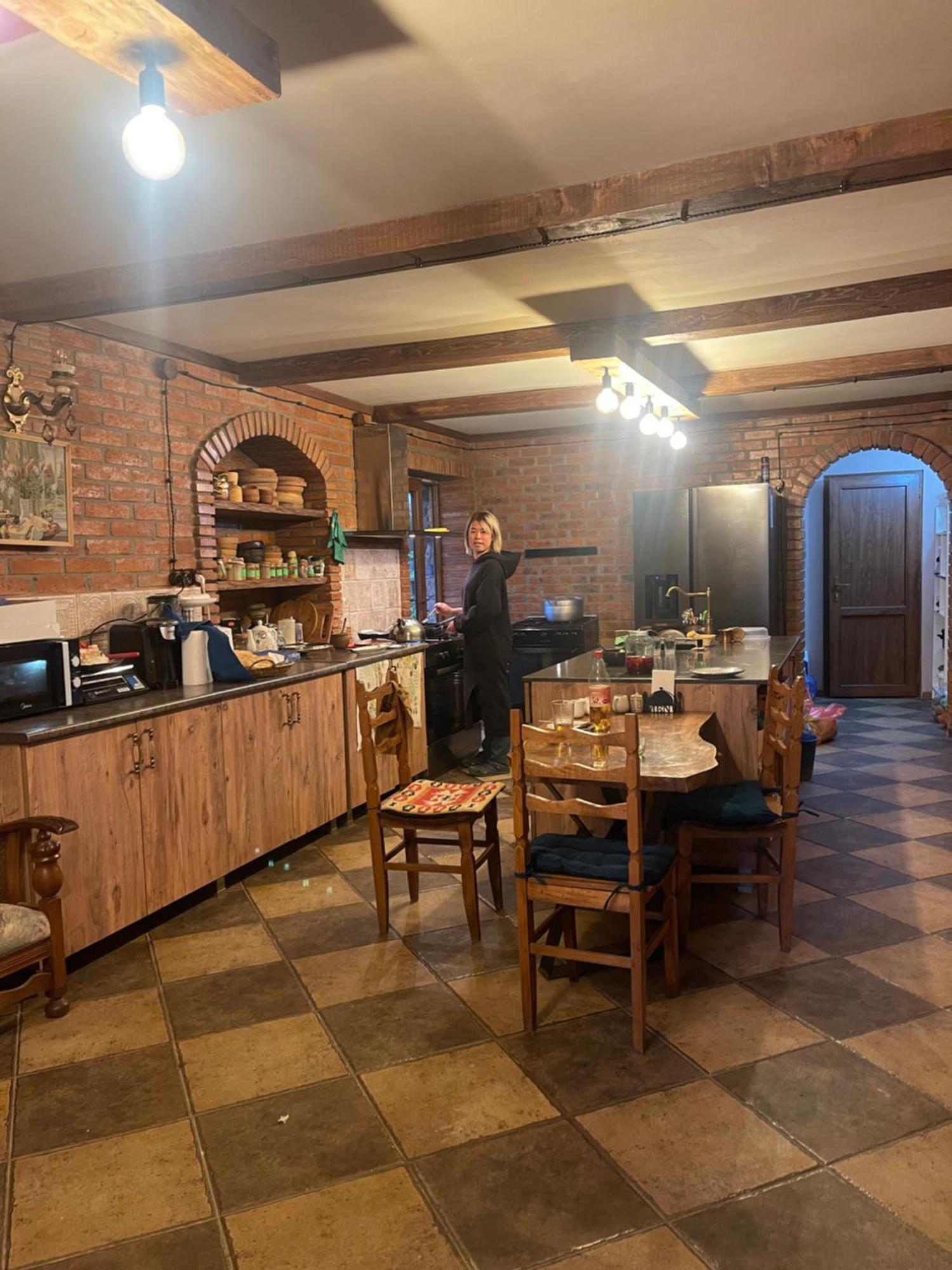 Odo'S Guest House Martvili Εξωτερικό φωτογραφία